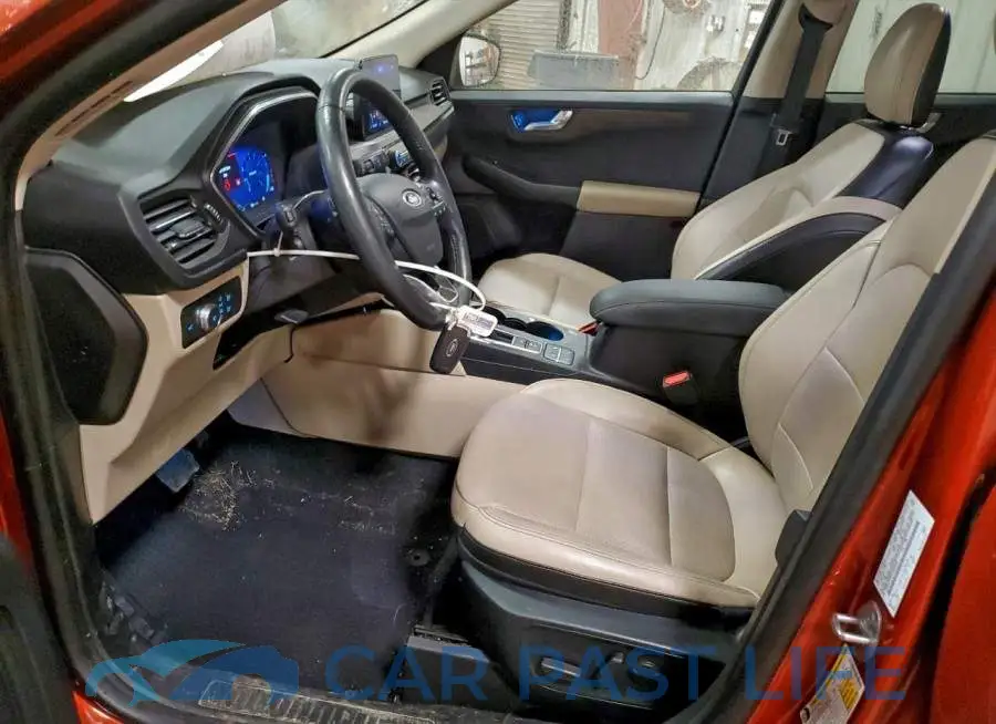 1FMCU9J93LUA52444# 7