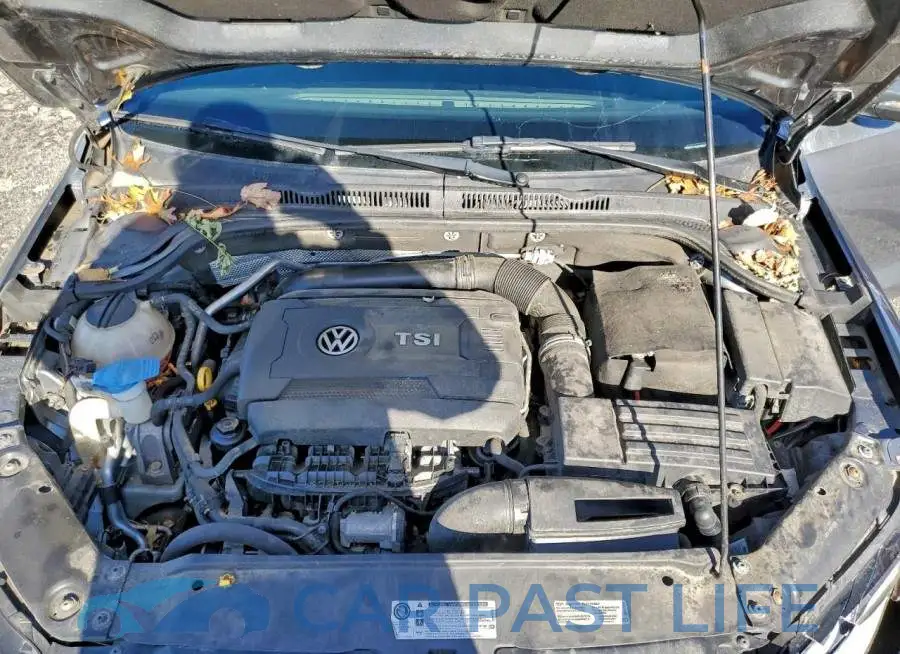 3VW4T7AJ0HM215876# 11