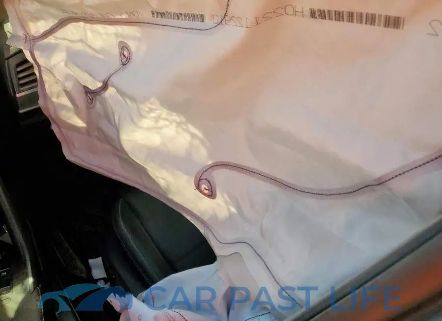 3VW7M7BU6NM004552# 8