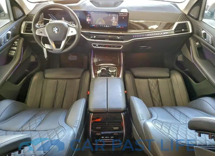 5UX23EM01T9069057# 8