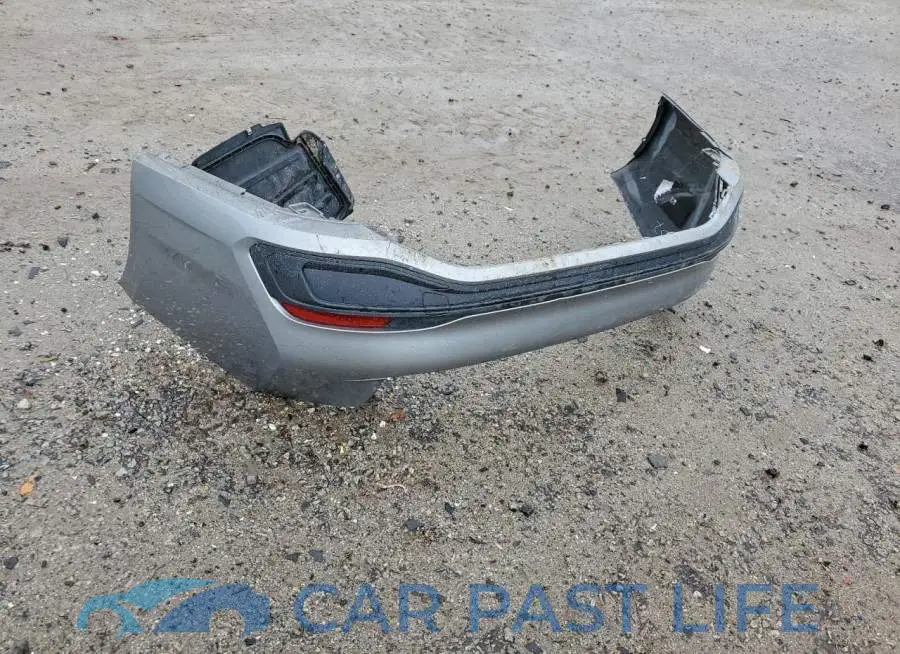 3VW7X7BU0SM101832# 12