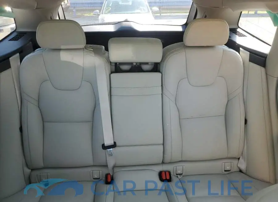 YV4102RL5M1831312# 10