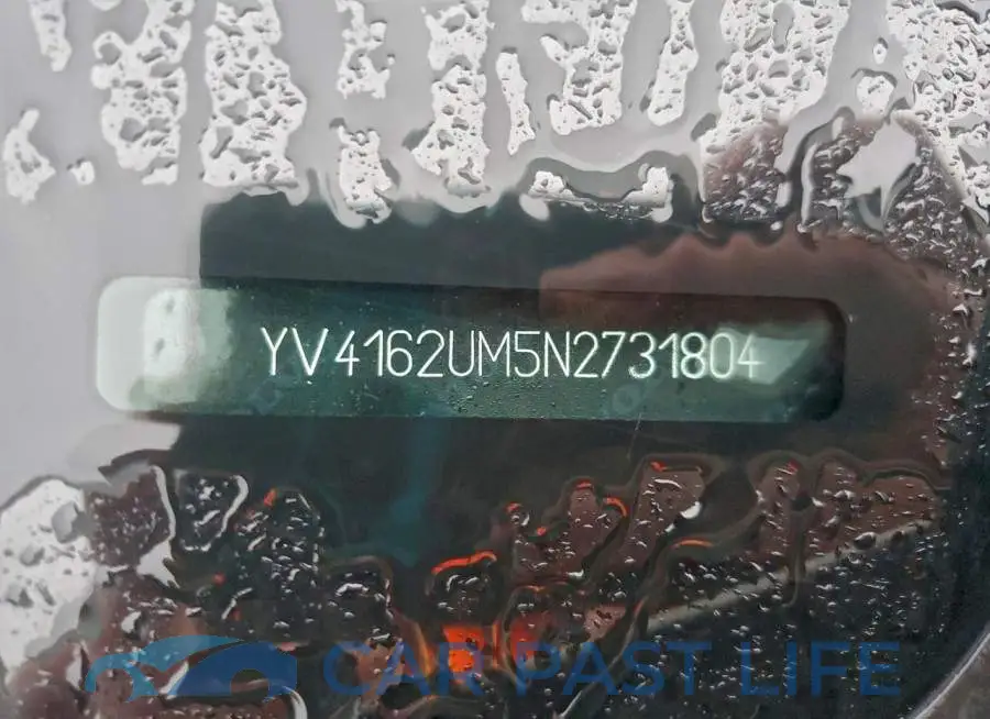 YV4162UM5N2731804# 13