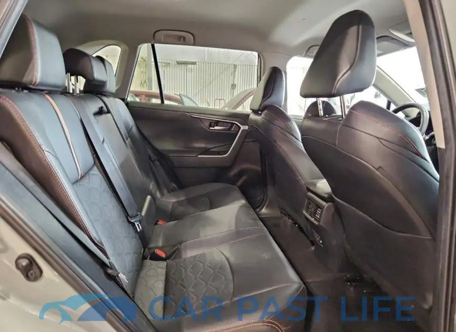 2T3J1RFV8PW332430# 11