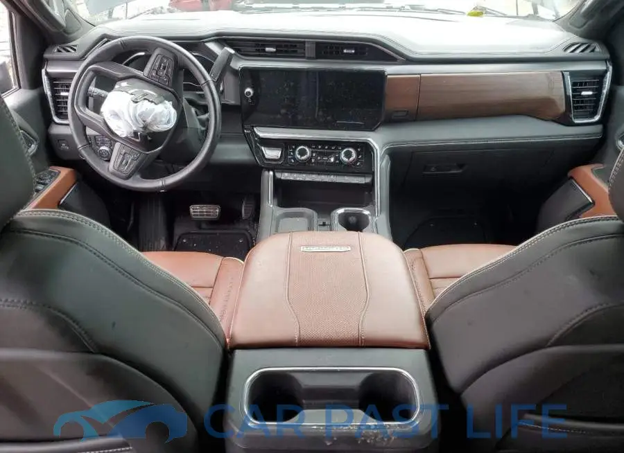 1GT4UXEY3SF154229# 8