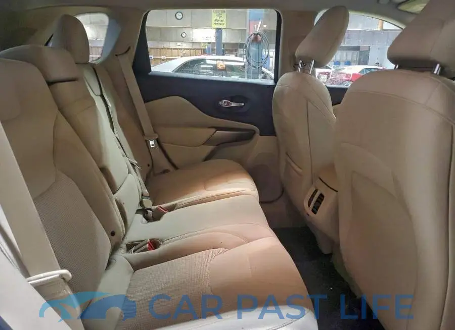 1C4PJMCB1KD322996# 11