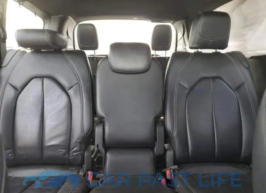 2C4RC1BG6JR226856# 10