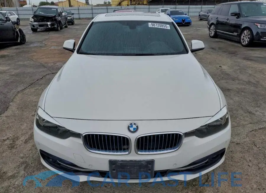 WBA8E1C3XHK895445# 5
