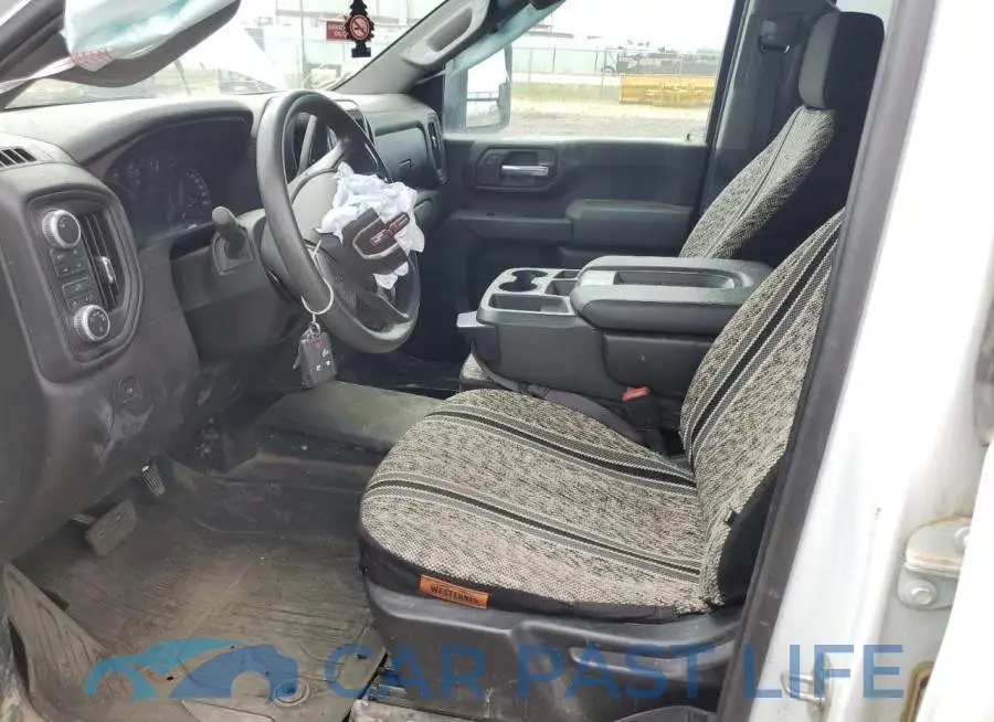 1GT49LE75PF239033# 7