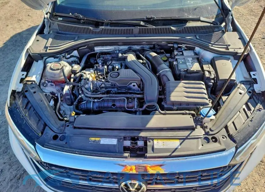 3VW5M7BU5RM043629# 11