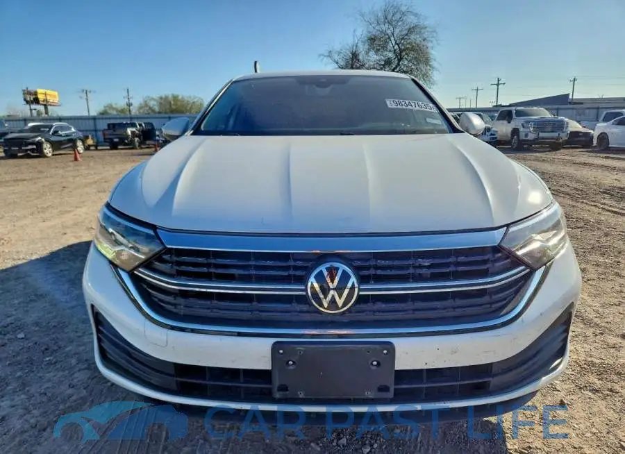 3VW5M7BU5RM043629# 5