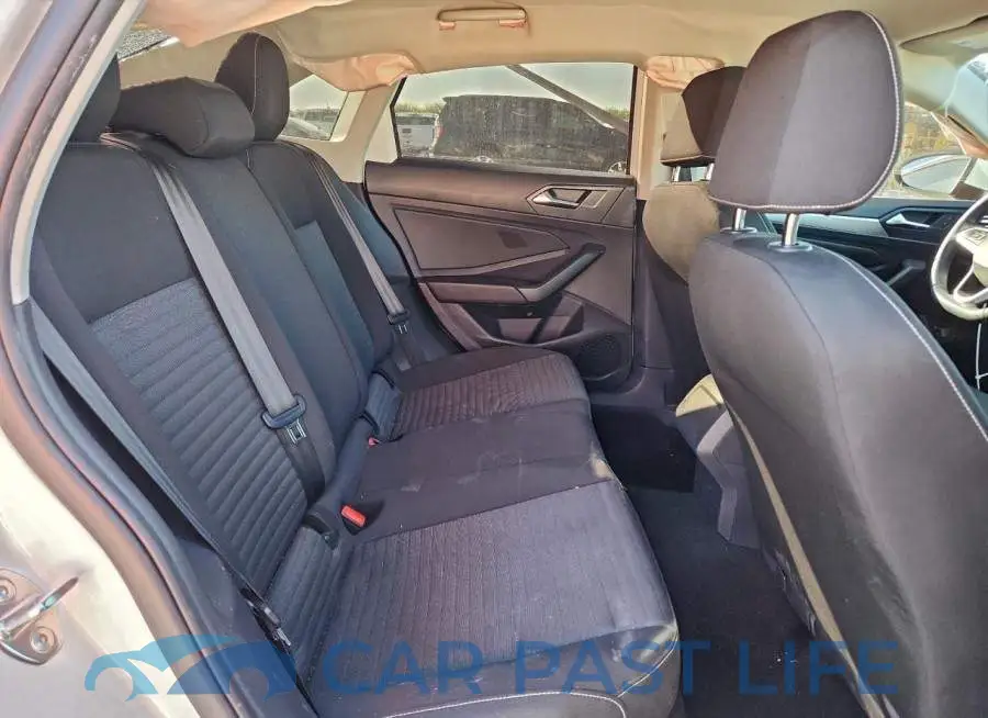 3VW5M7BU5RM043629# 10