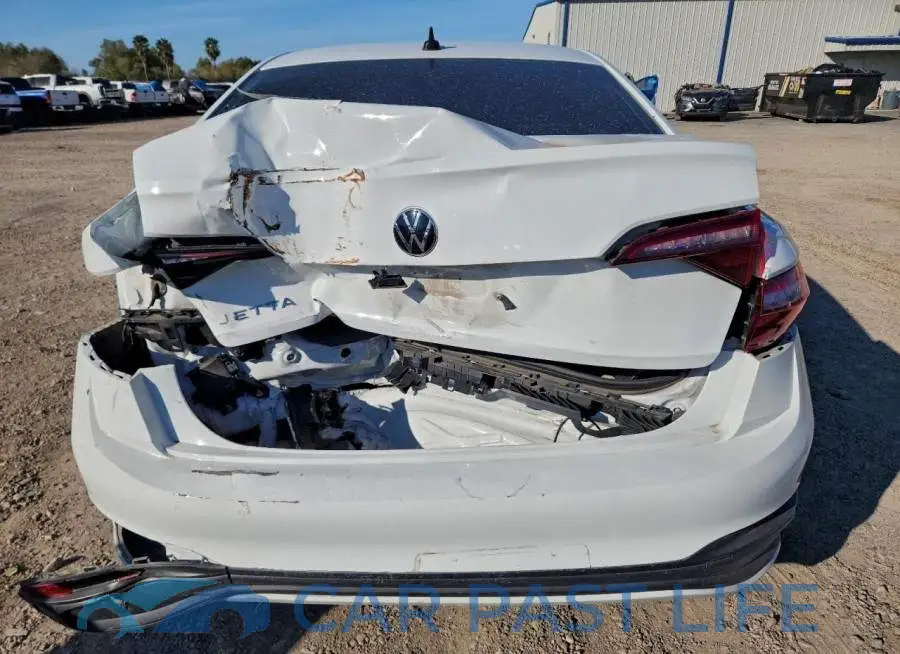 3VW5M7BU5RM043629# 6