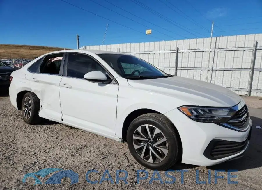 3VW5M7BU8PM026028# 4