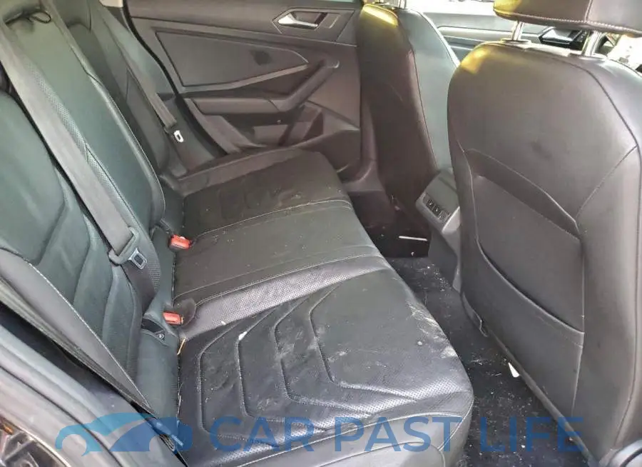 3VWGB7BU9LM052646# 10