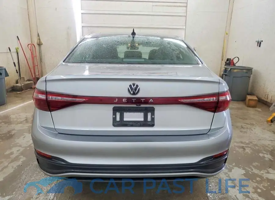 3VW5X7BU6SM027050# 6