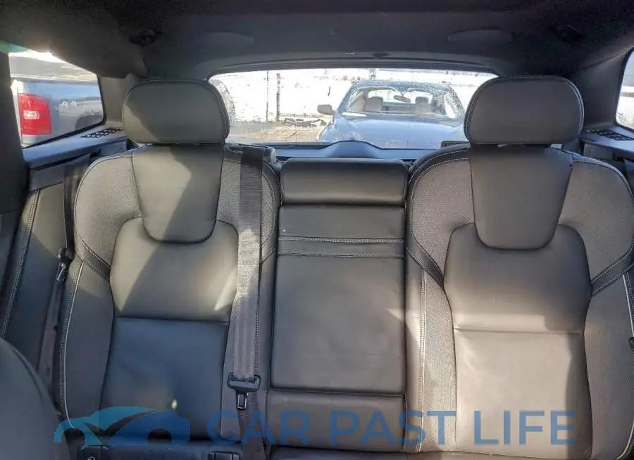 YV4102RM2L1526485# 10