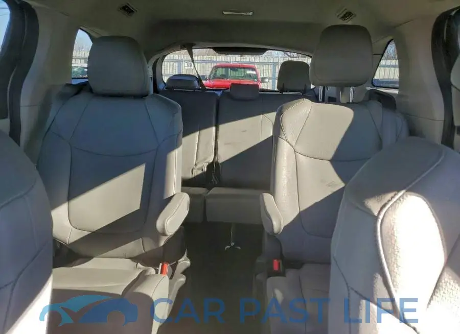 5TDJSKFC3RS118128# 10