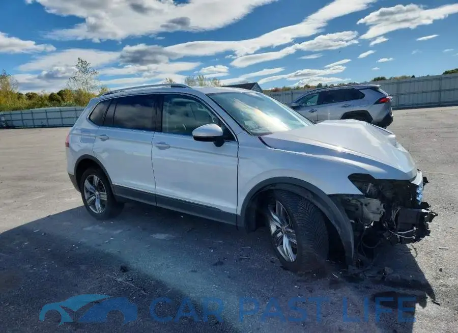 3VV4B7AX1JM110250# 4
