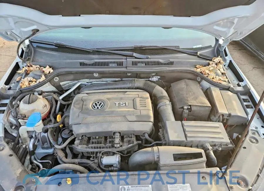 3VW4T7AJ3HM318046# 11