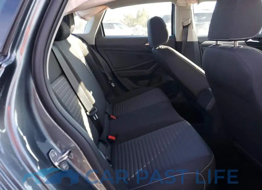 3VW5M7BU4PM036961# 10