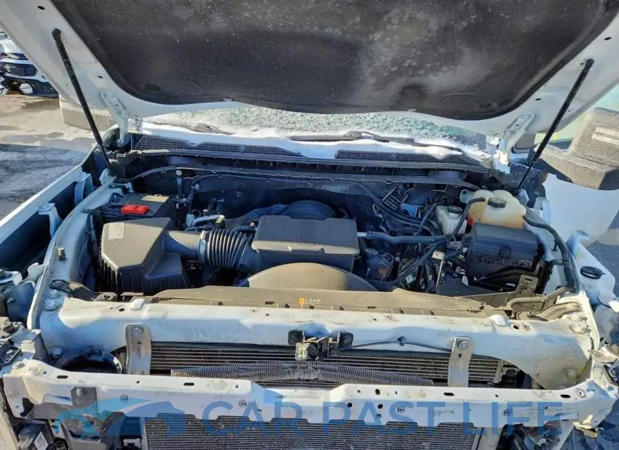 1GT49SE70MF233520# 11