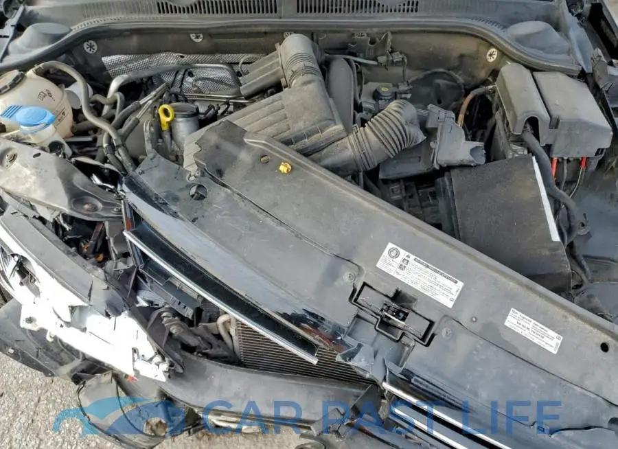 3VW2B7AJXJM256936# 11
