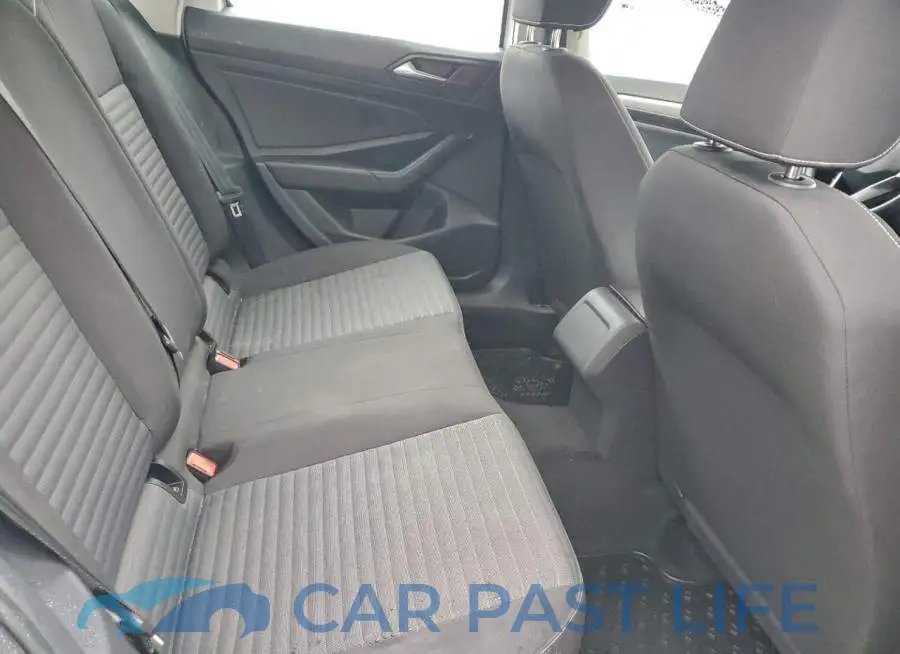 3VW5M7BU9PM023705# 9