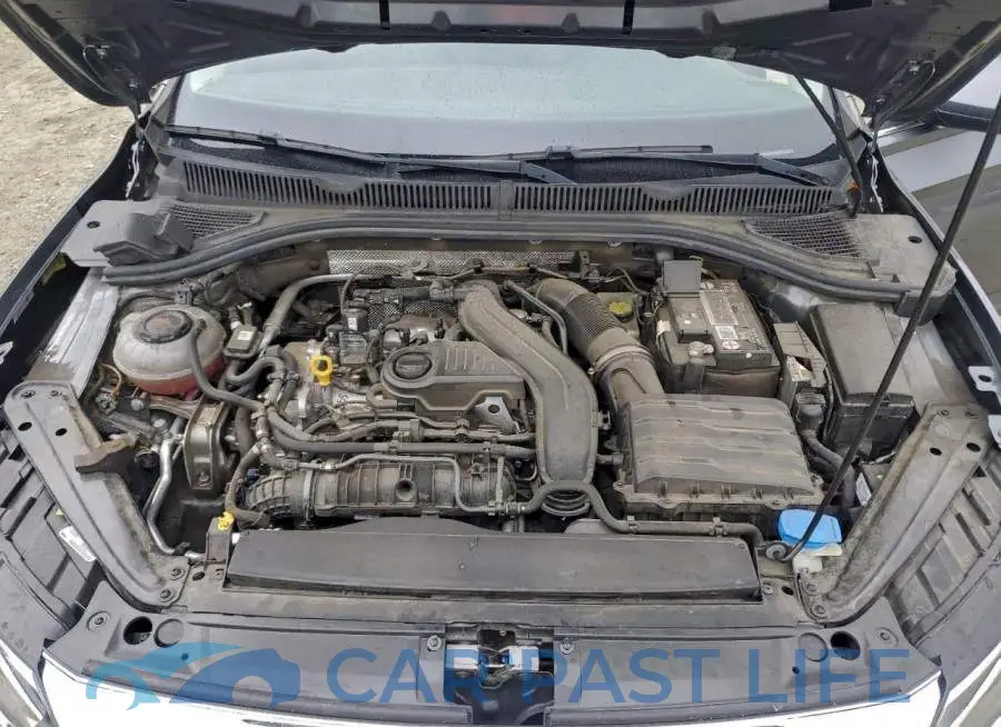 3VW7M7BU2NM015578# 11