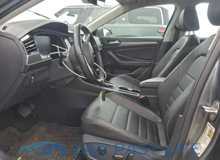 3VW7M7BU2NM015578# 7
