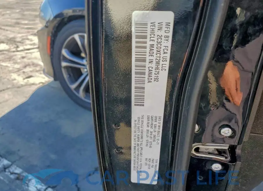 2C3CDXCT2MH675192# 12