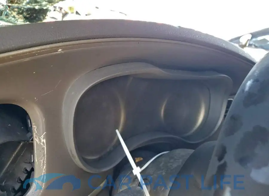 2C3CDXHG5KH526560# 9