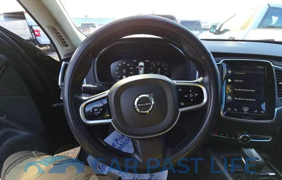 YV4102PK7L1611372# 11