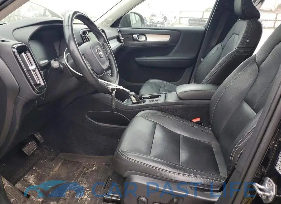 YV4162UK3K2118767# 7