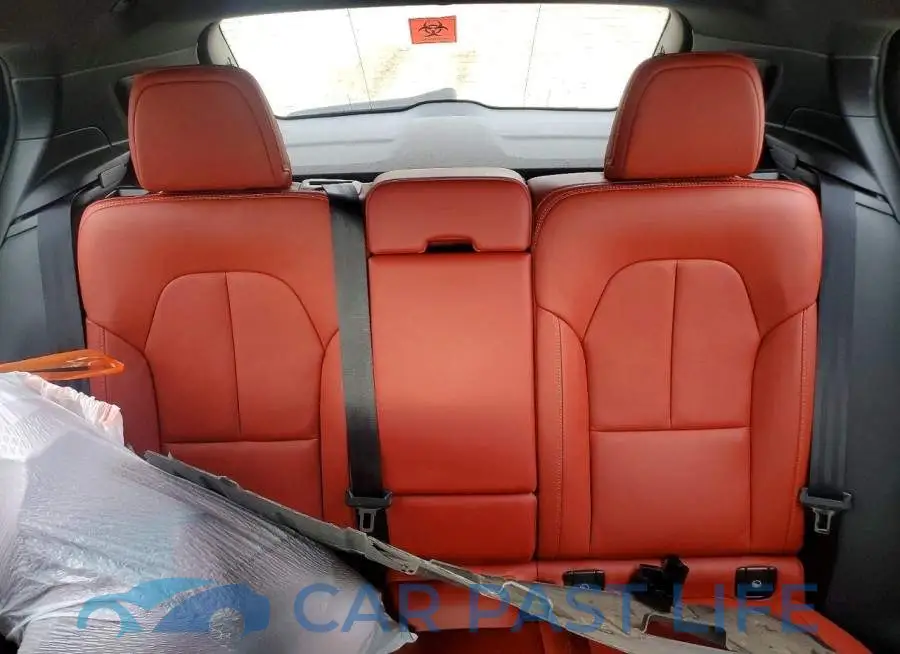 YV4162XZ5K2005749# 10