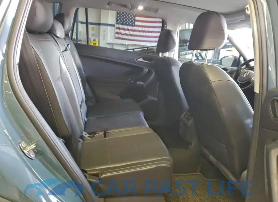 3VV2B7AX8LM117237# 11