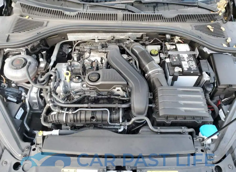 3VW5M7BU7RM015931# 11