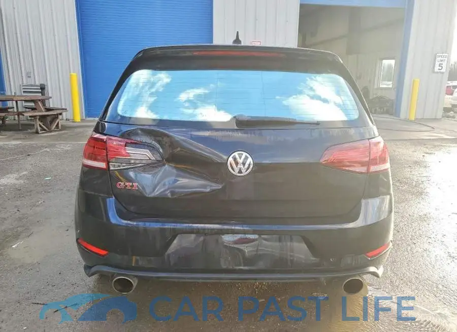 3VW5T7AUXLM009844# 3