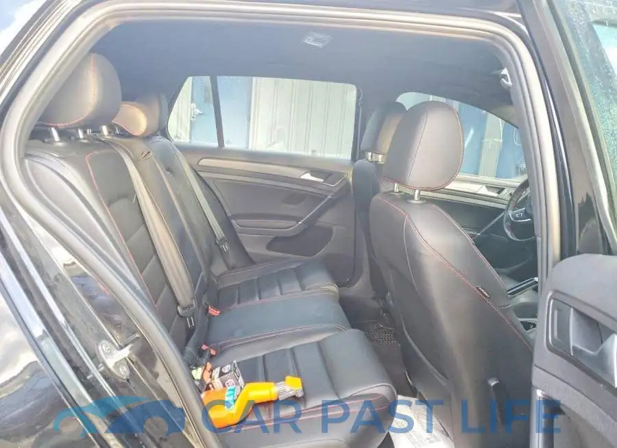 3VW5T7AUXLM009844# 7