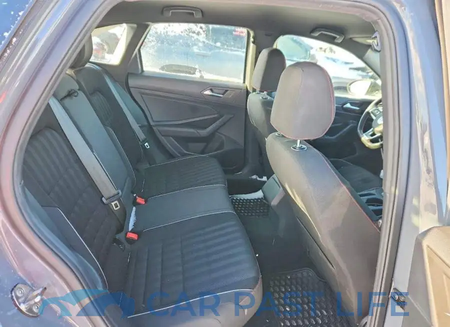 3VW5T7BU4KM167710# 10