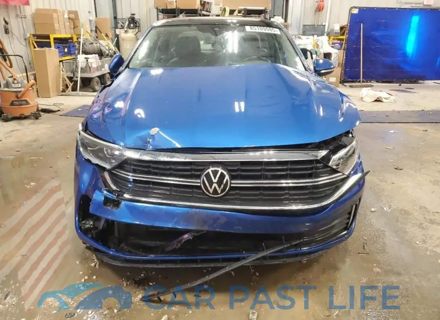 3VWGM7BU0NM030743# 5