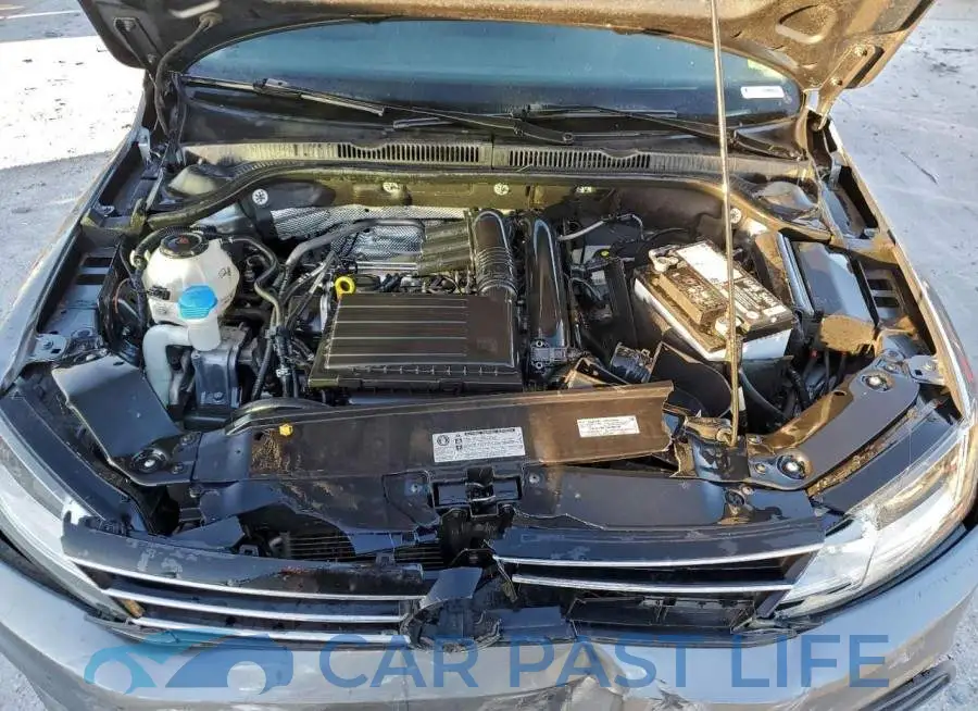 3VW2B7AJ6JM225070# 11