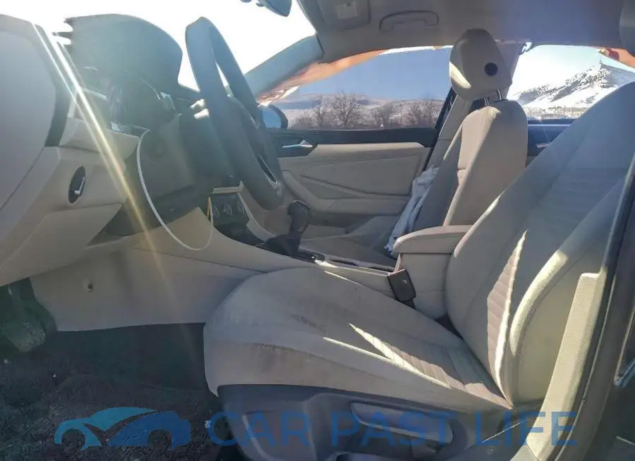 3VW5M7BU1PM034875# 7