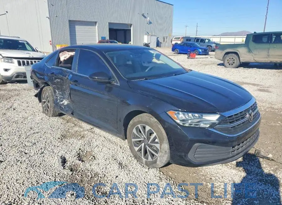 3VW5M7BU1PM034875# 4