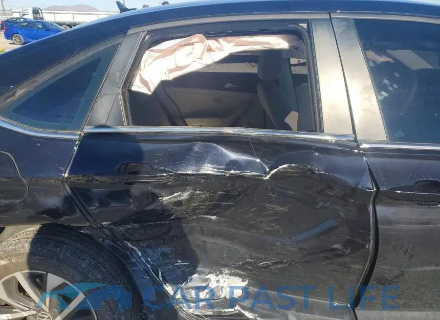 3VW5M7BU1PM034875# 10