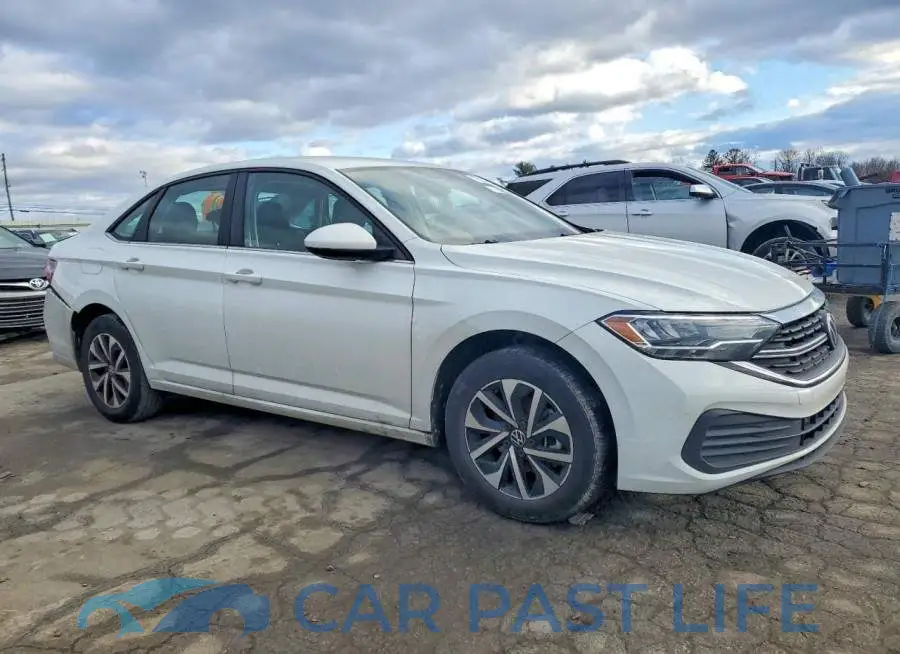 3VW5M7BU1PM034939# 4
