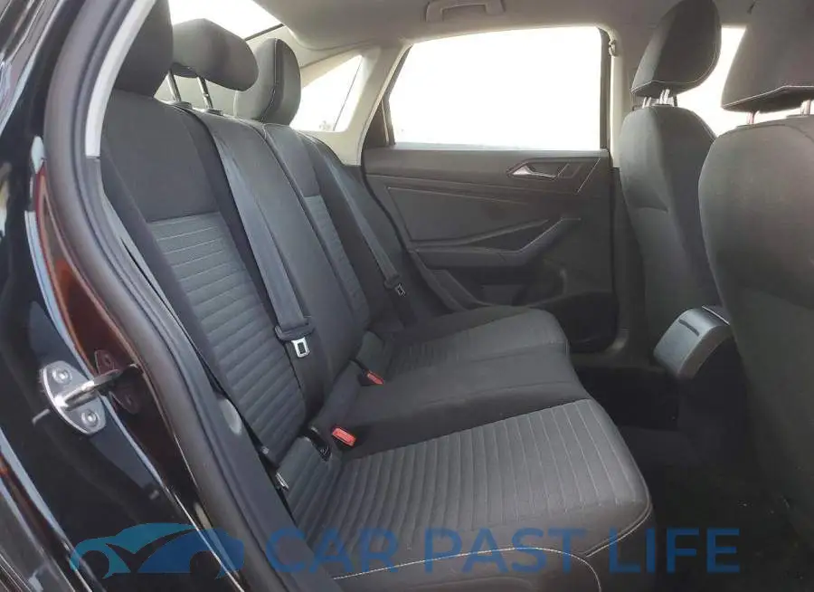 3VW5M7BU2RM030756# 10