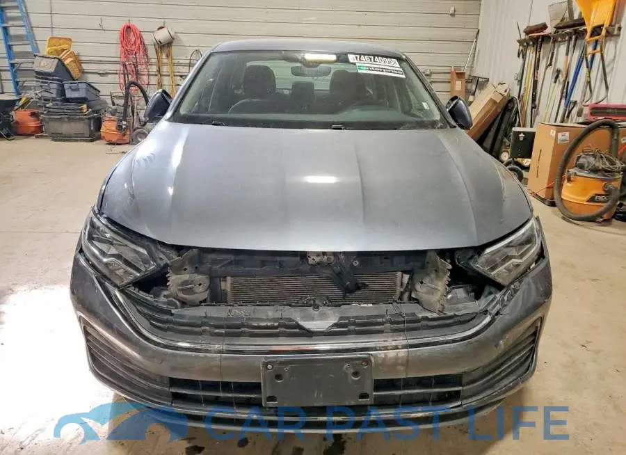 3VW5M7BU3RM078928# 5