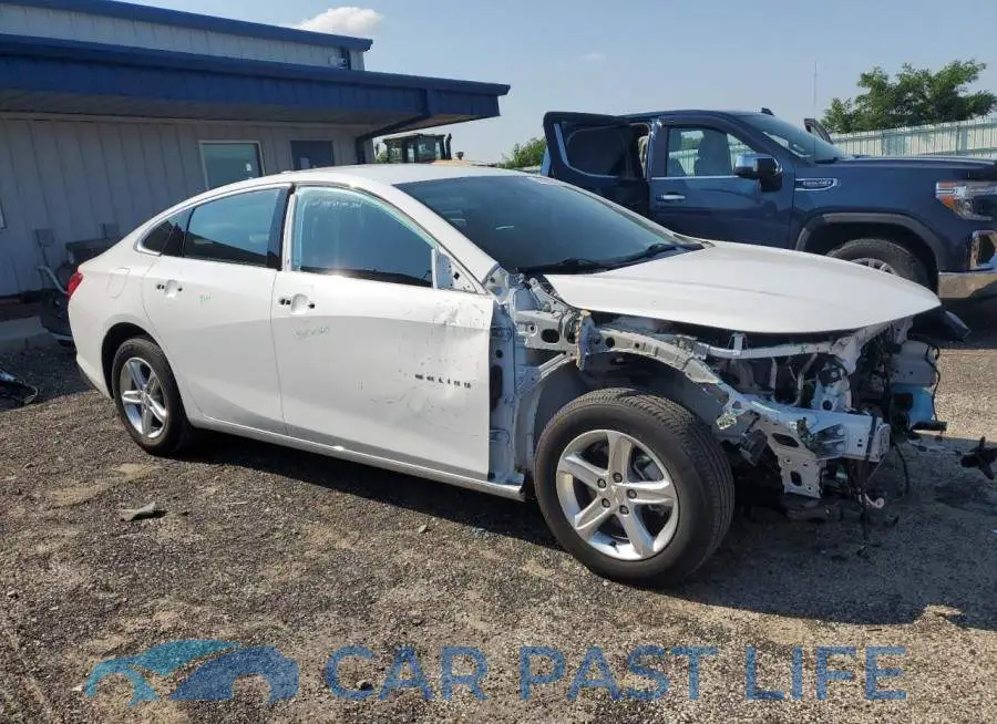 1G1ZC5ST9RF200641# 4