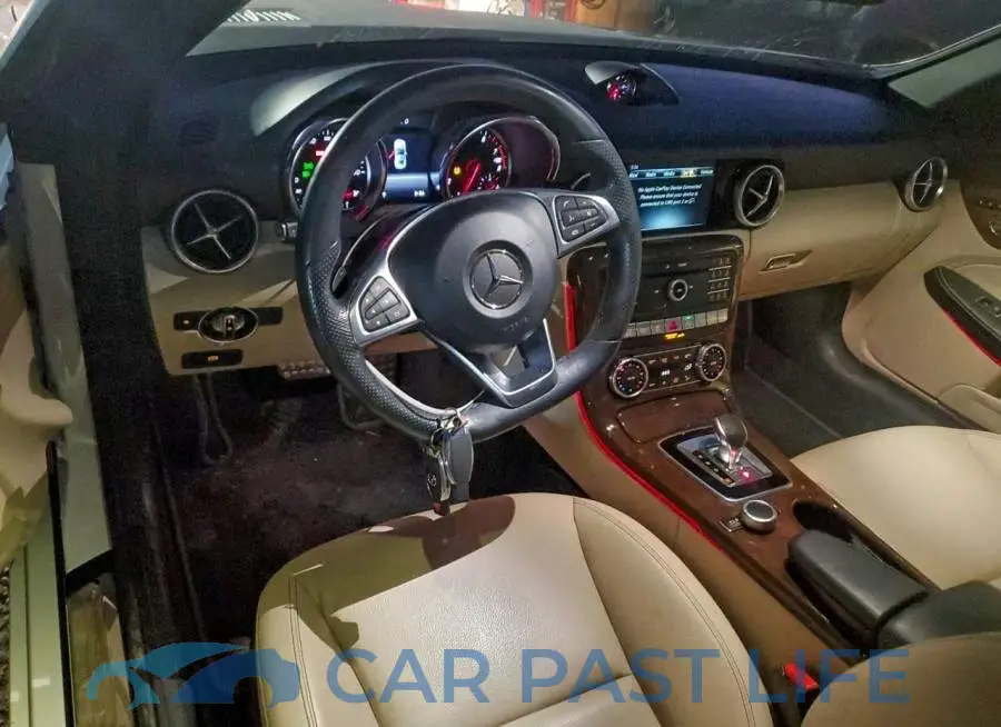 W1KPK3JA8LF169983# 8
